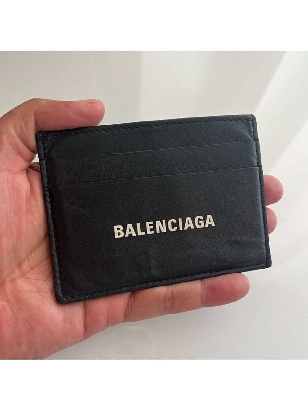 BALENCIAGA BLACK CARD HOLDER - Picture 4 of 8